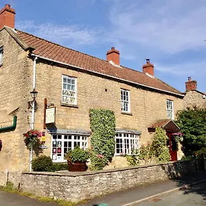 Plumpton Court Guest house Nawton
